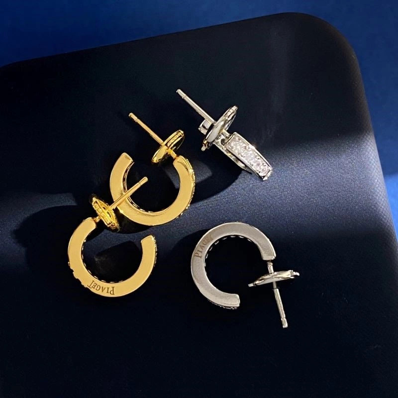 Piaget Earrings Snug 209692
