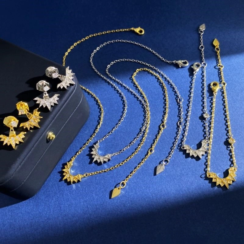 Piaget Earrings Youthful 208495
