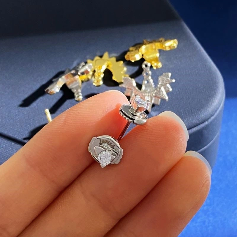 Lightweight Piaget Earrings 208497