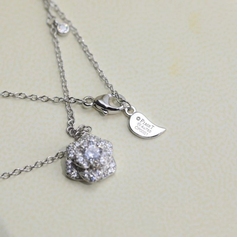 Vibrant Piaget Necklaces 214148