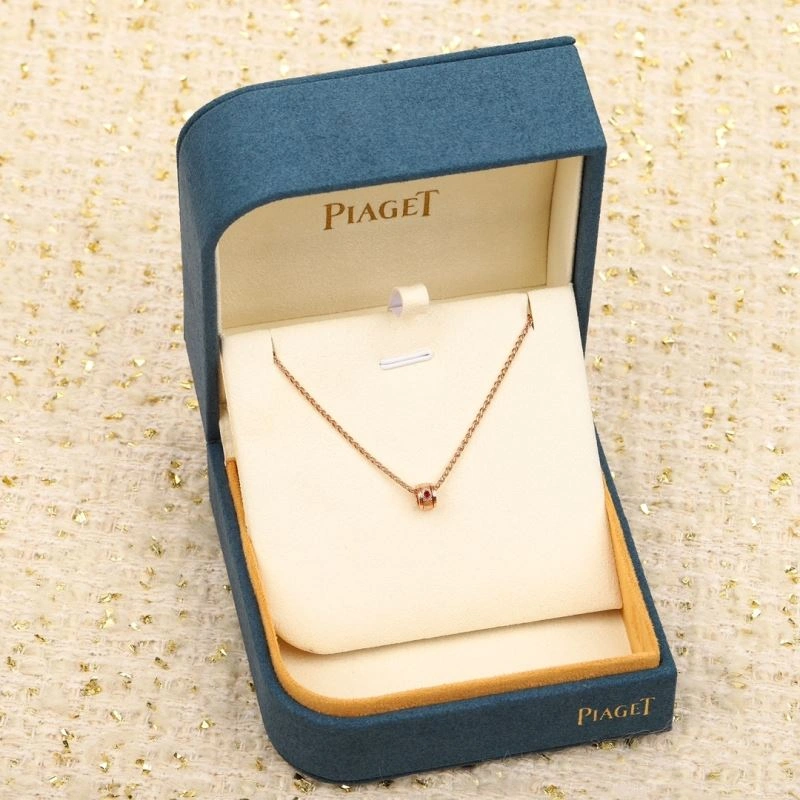 Piaget Necklaces SunProtective 212843