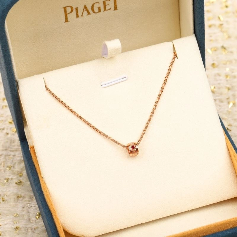 Piaget Necklaces SunProtective 212843