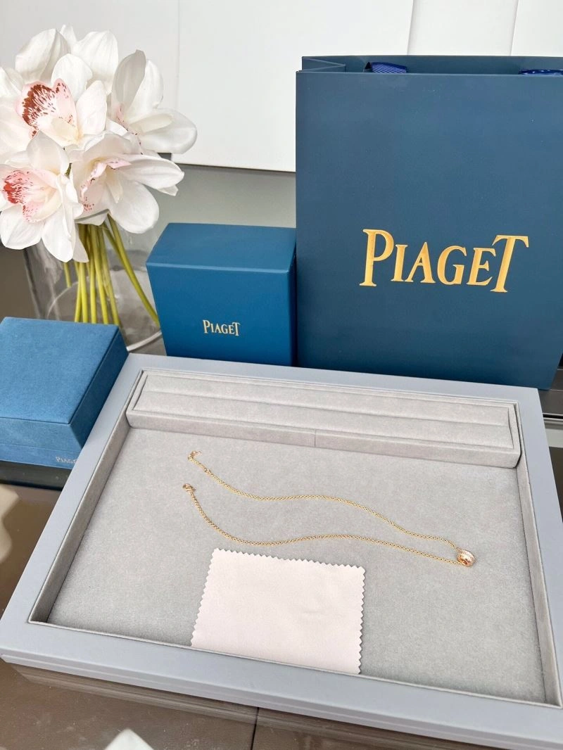 Fashionable Piaget Necklaces 211783