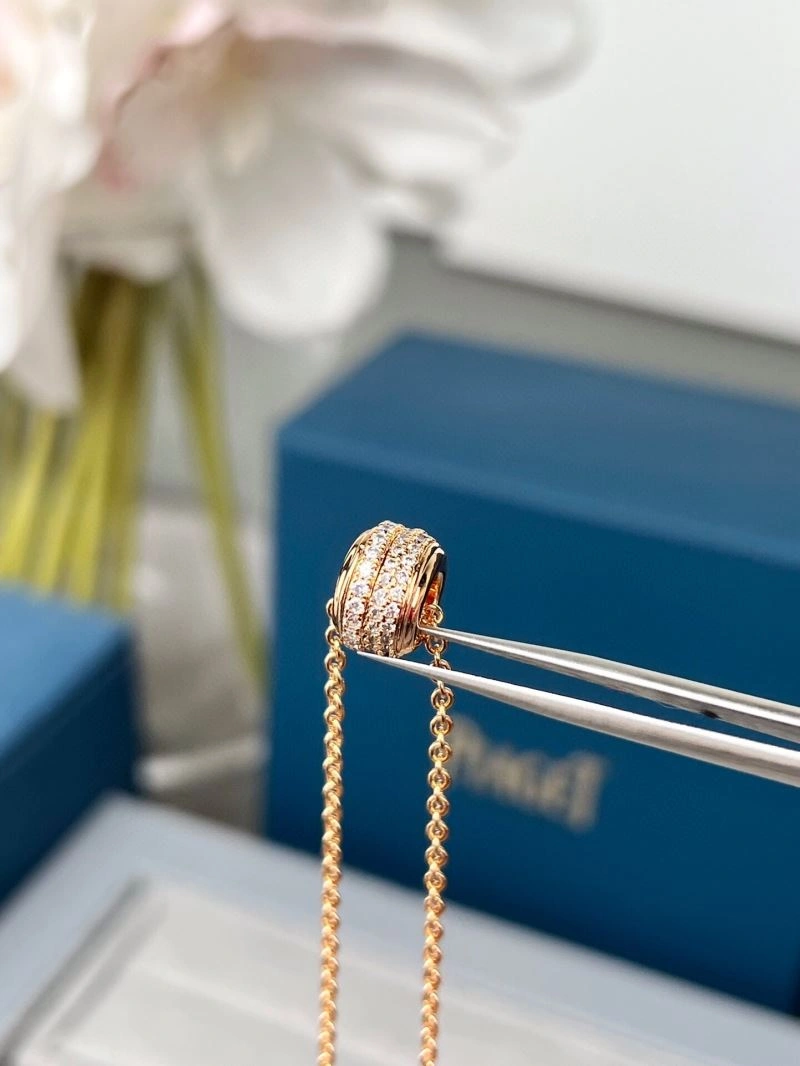 Fashionable Piaget Necklaces 211783