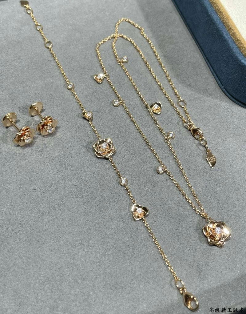 Piaget Necklaces Original 211775
