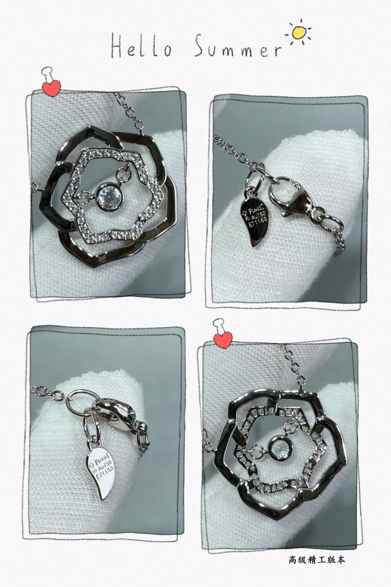 Compact Piaget Necklaces 211776