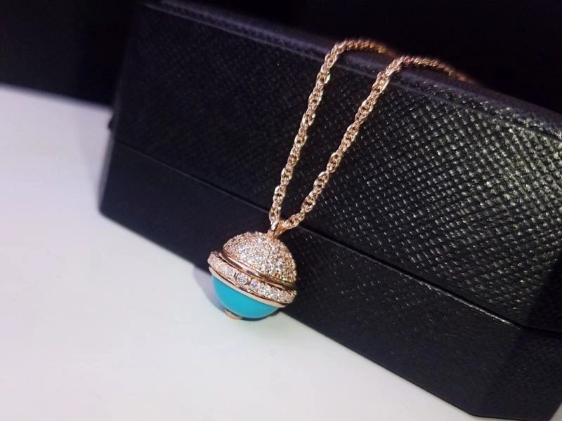 Fashionable Piaget Necklaces 211778