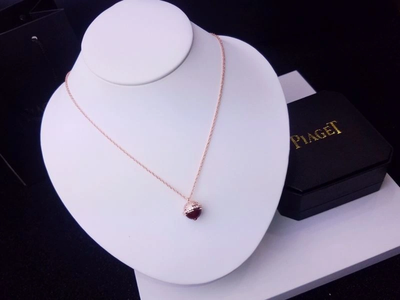 Fashionable Piaget Necklaces 211778