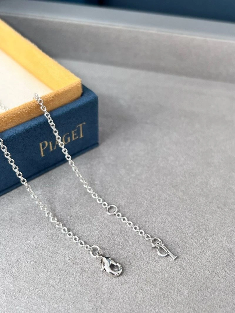 Piaget Necklaces Unique 210494