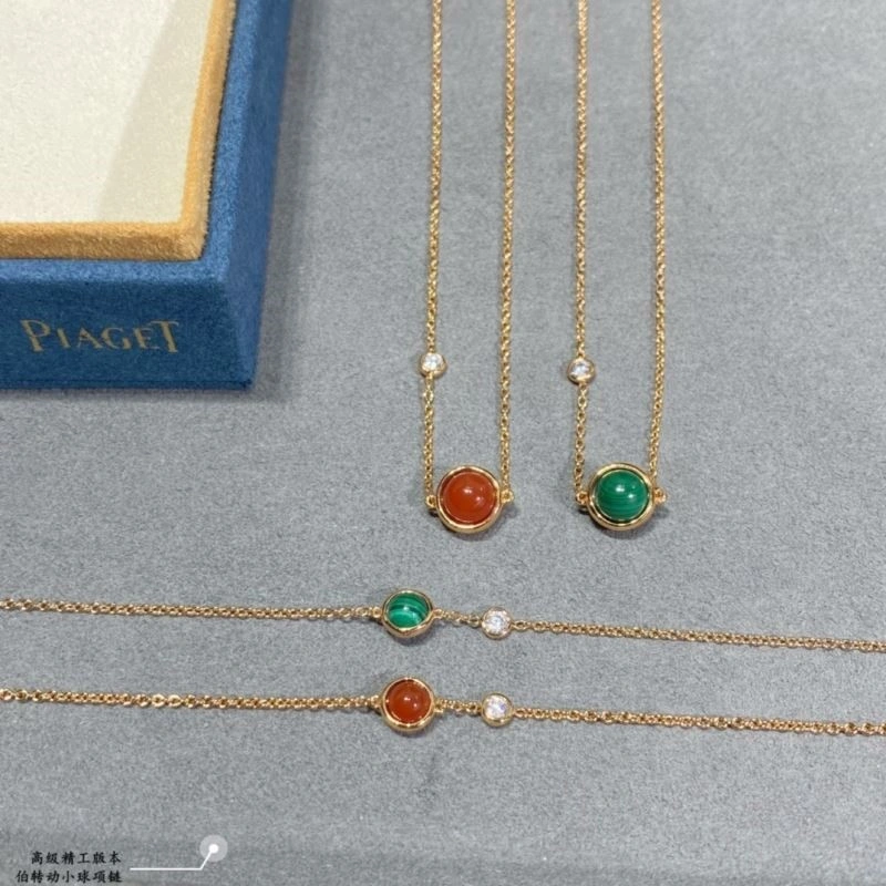 FashionForward Piaget Necklaces 210468