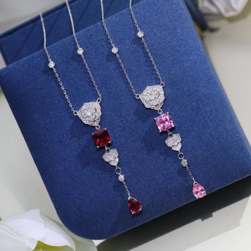 MoistureWicking Piaget Necklaces 210474