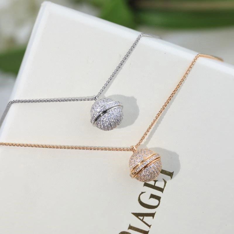 Piaget Necklaces Chic 208504