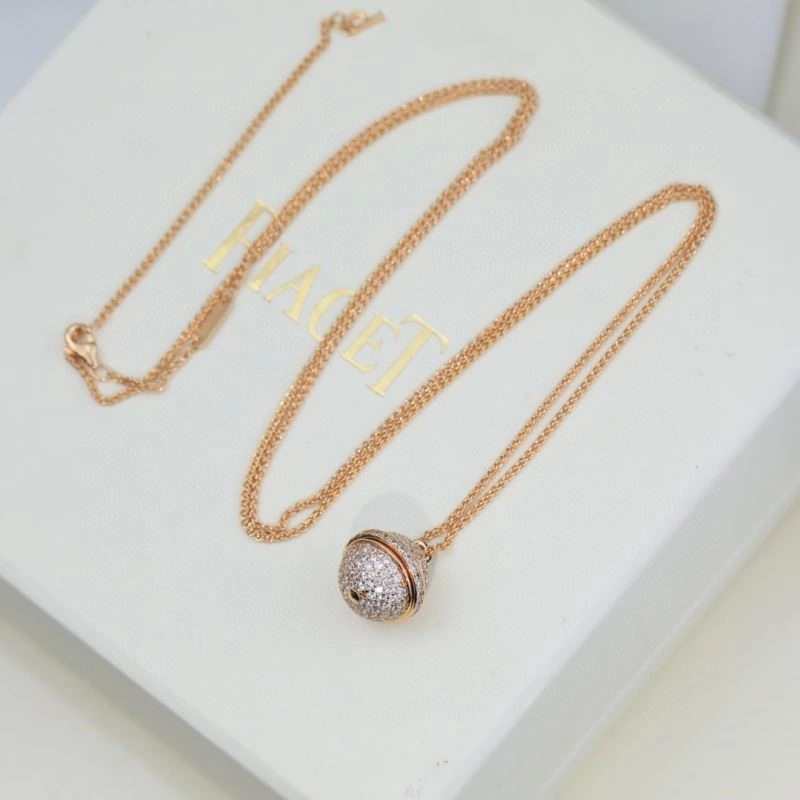 Piaget Necklaces Chic 208504