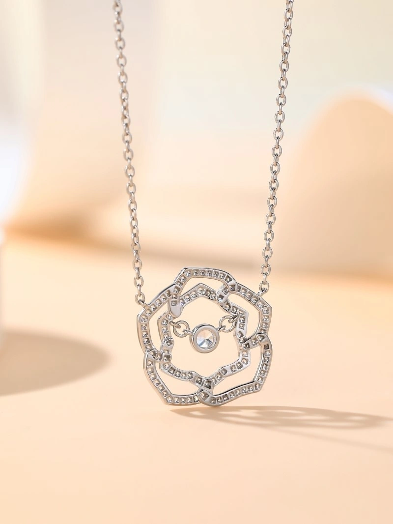 Minimalist Piaget Necklaces 207803
