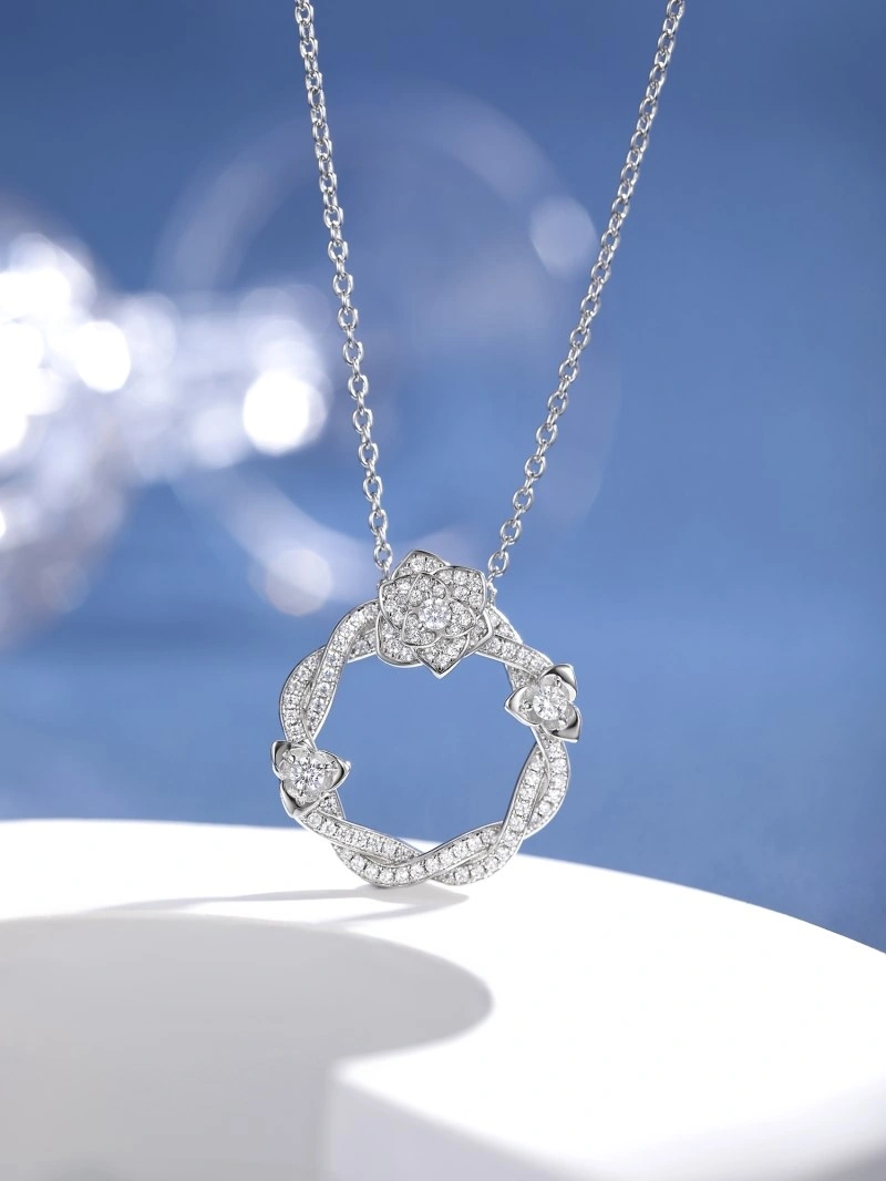 Piaget Necklaces Trendy 207793