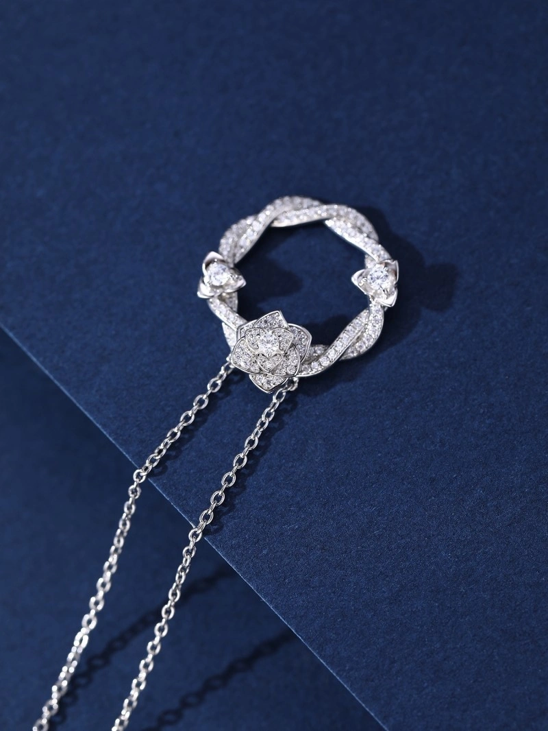 Piaget Necklaces Trendy 207793