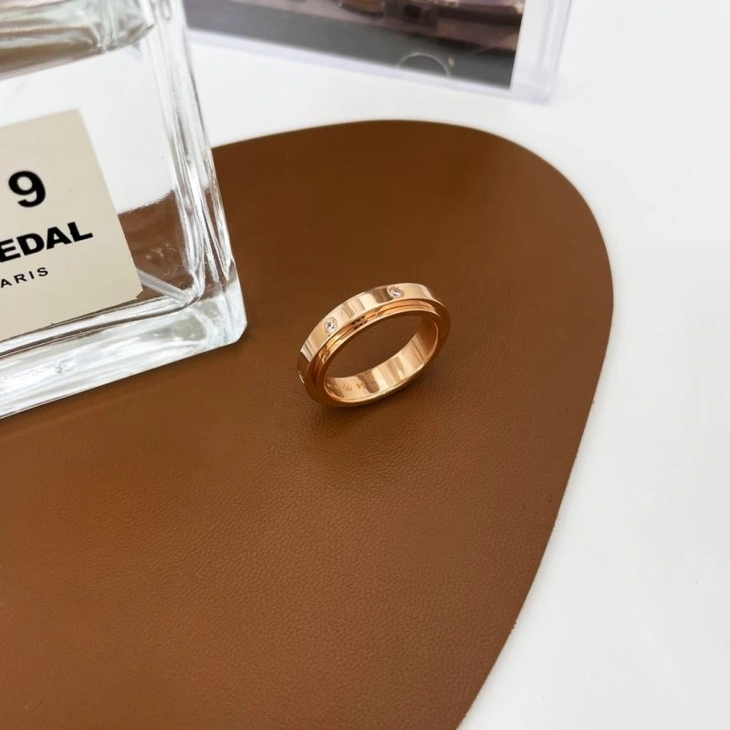 ModernLook Piaget Rings 213827