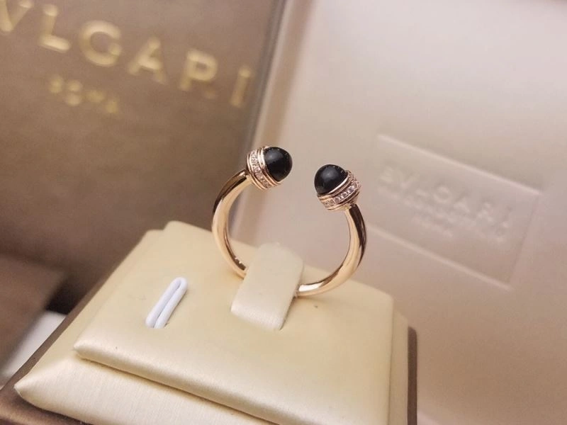 WellDesigned Piaget Rings 212857