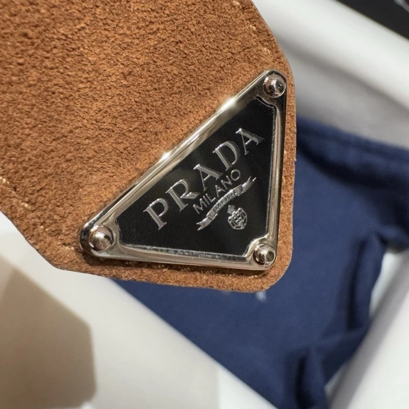 Prada Belts Chic 303036