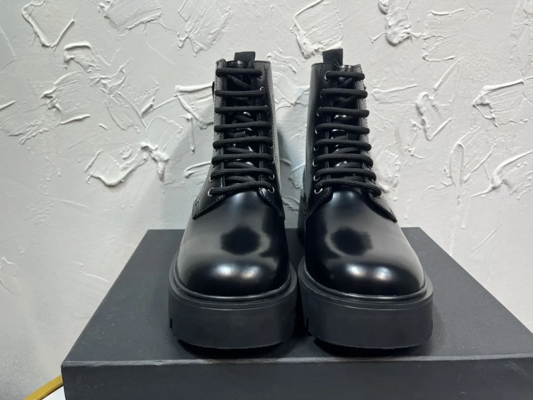 Prada Boots TimelessDesign 34297