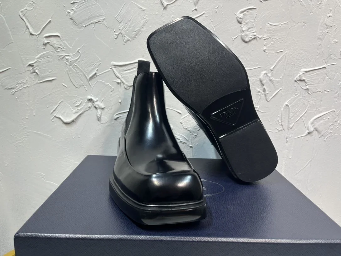 Stylish Prada Boots 34284
