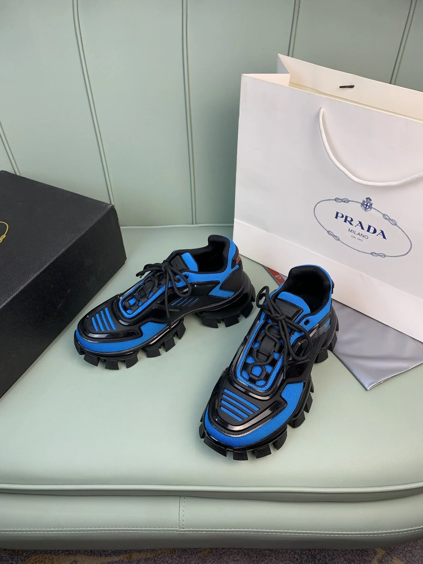 Prada Boots Sophisticated 34306