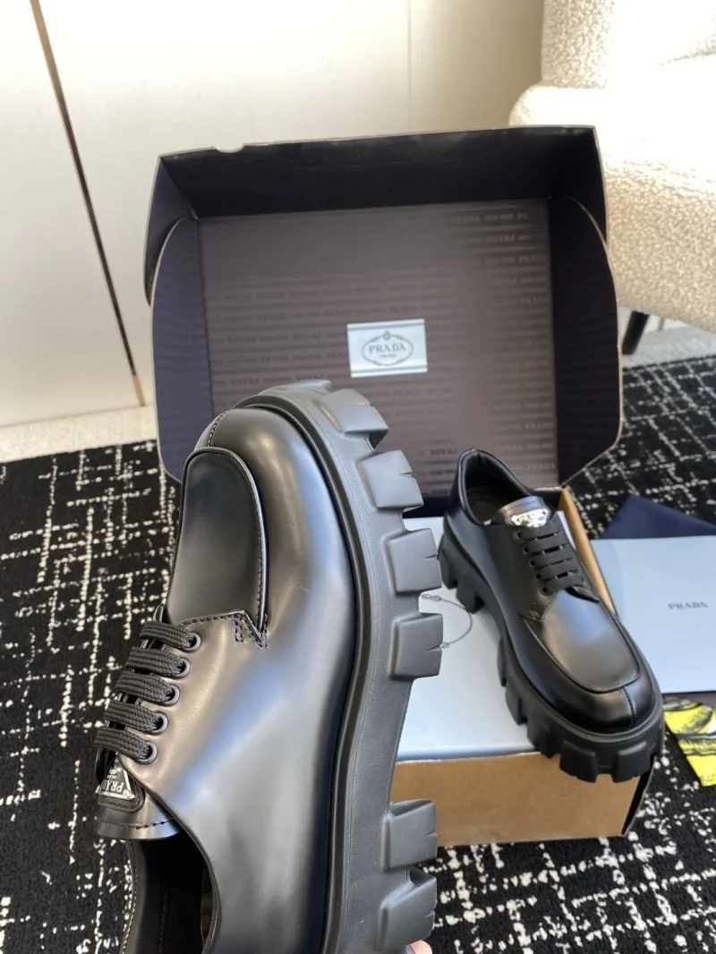 Versatile Prada Boots 34275
