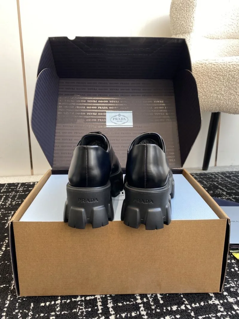 Versatile Prada Boots 34275
