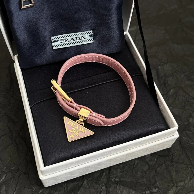 Cozy Prada Bracelets 211764
