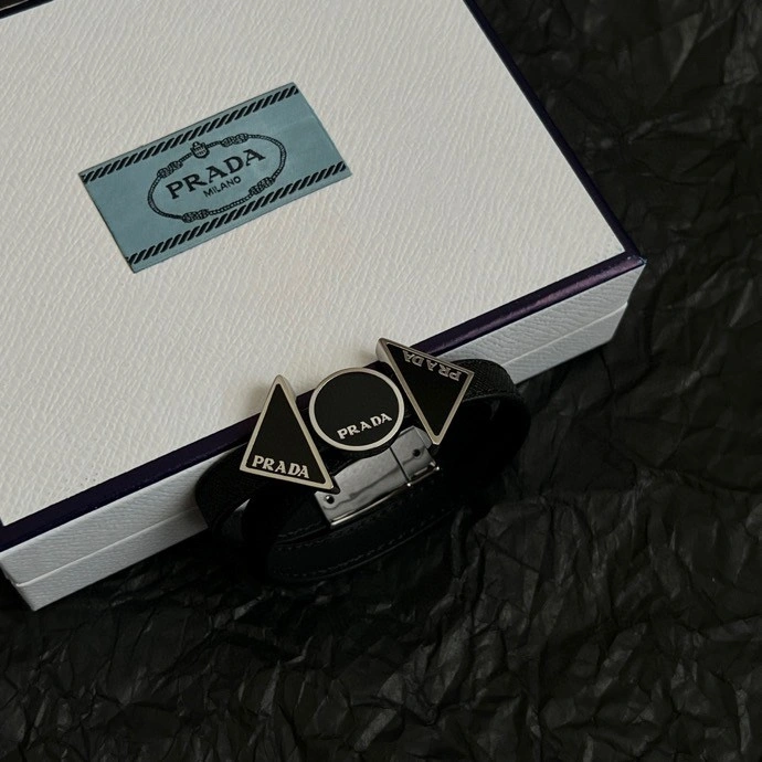 Refined Prada Bracelets 211113