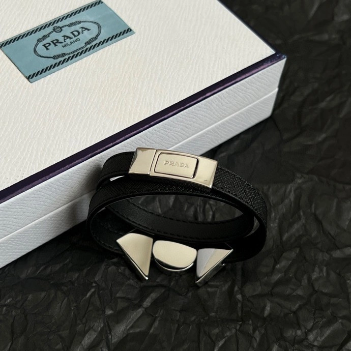 Refined Prada Bracelets 211113