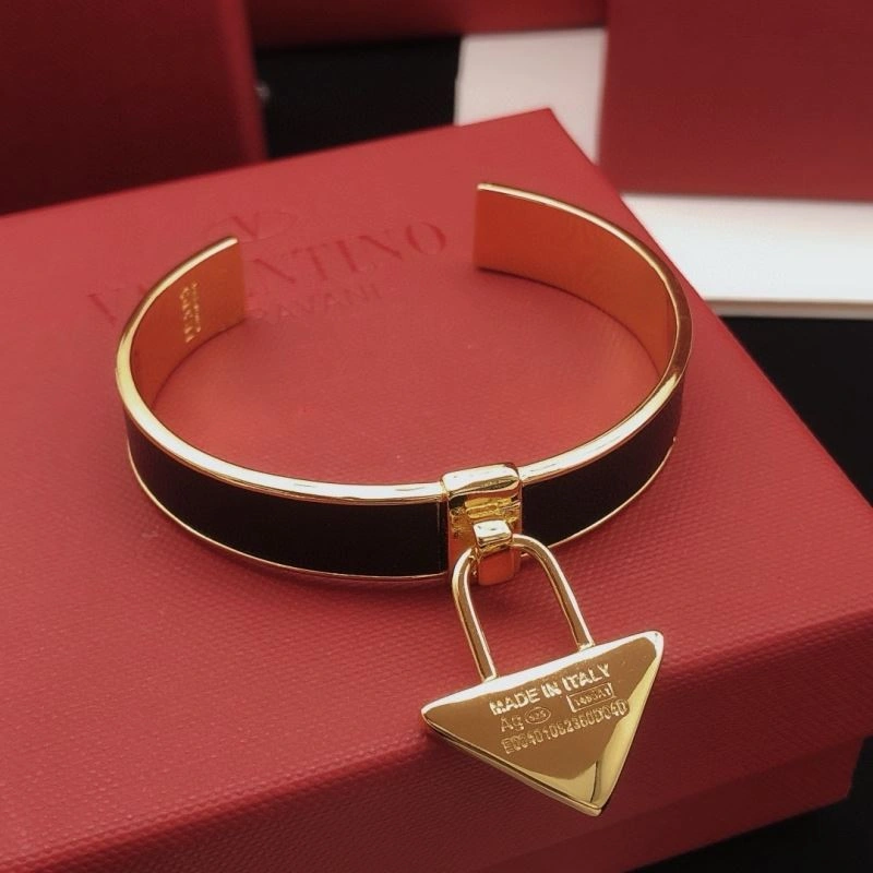 Prada Bracelets Cozy 211114