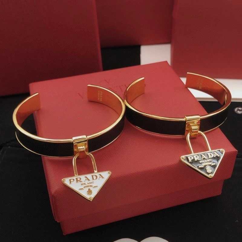 Prada Bracelets Cozy 211114