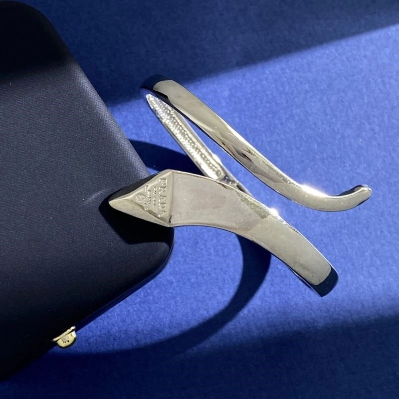 Prada Bracelets MultiPurpose 209141