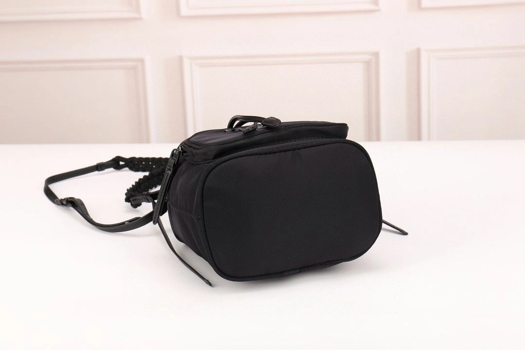 Breathable Prada Bucket Bags 90616