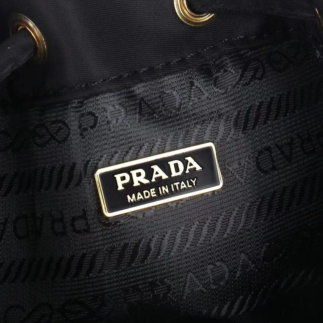 Prada Bucket Bags Flexible 90618