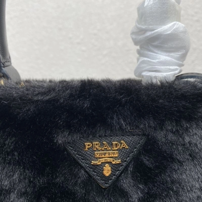 Prada Bucket Bags Trendsetting 75192