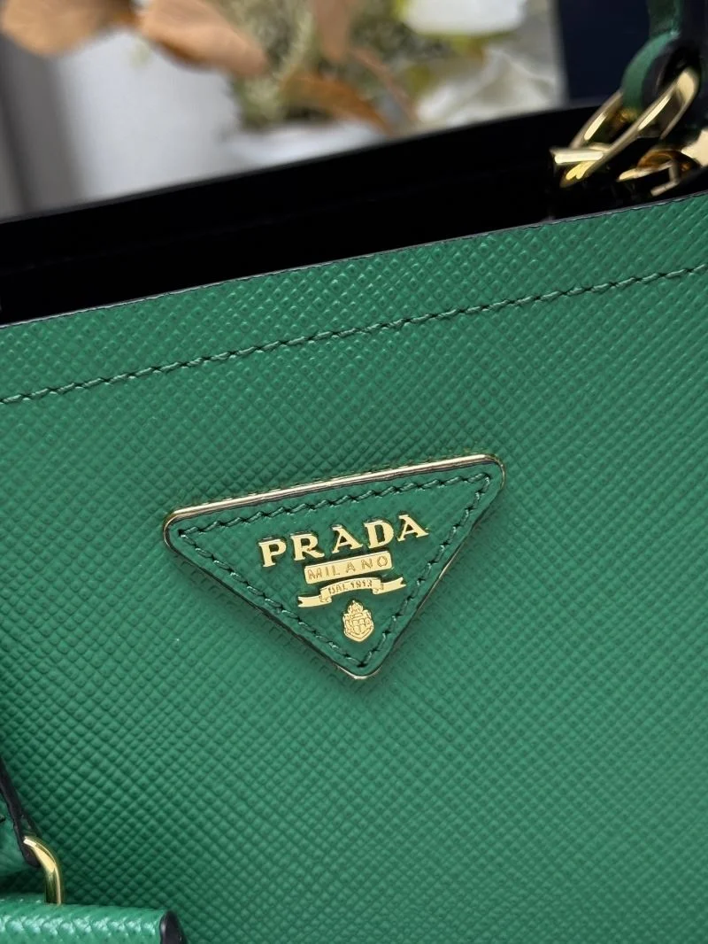 Prada Bucket Bags Minimalist 45250