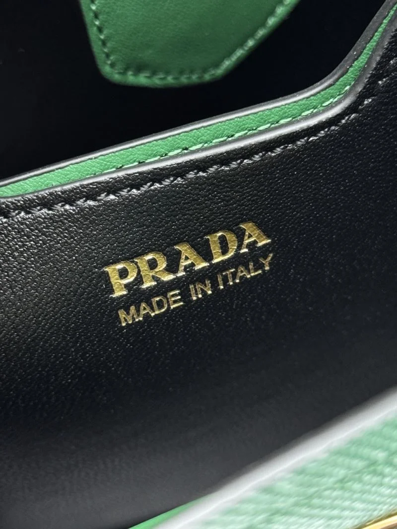 Prada Bucket Bags Minimalist 45250