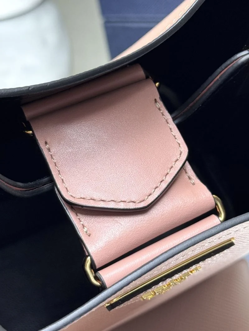 Prada Bucket Bags Sleek 45202