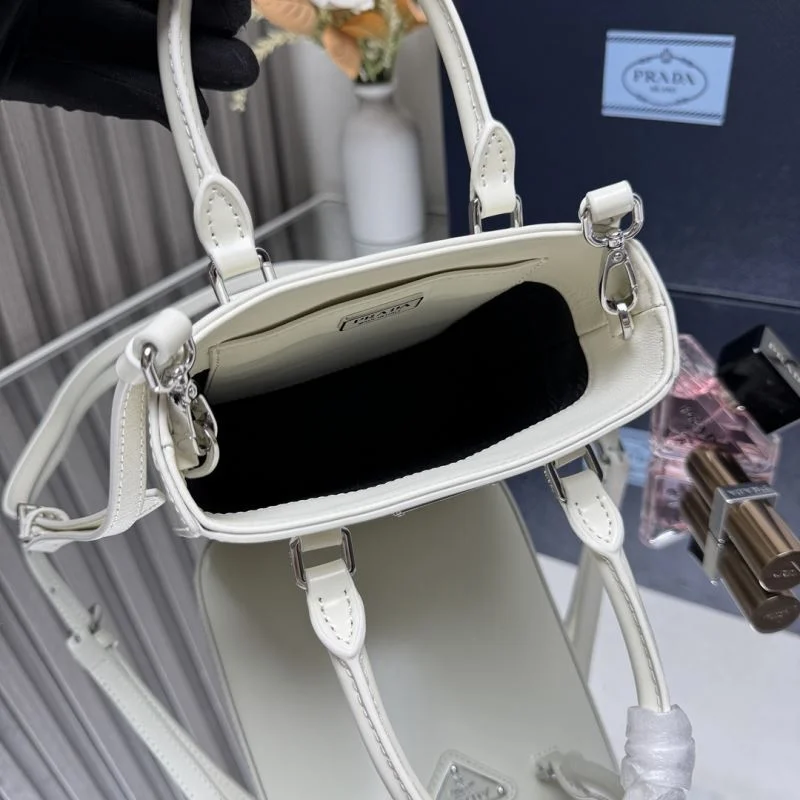 Prada Bucket Bags Minimalist 45210