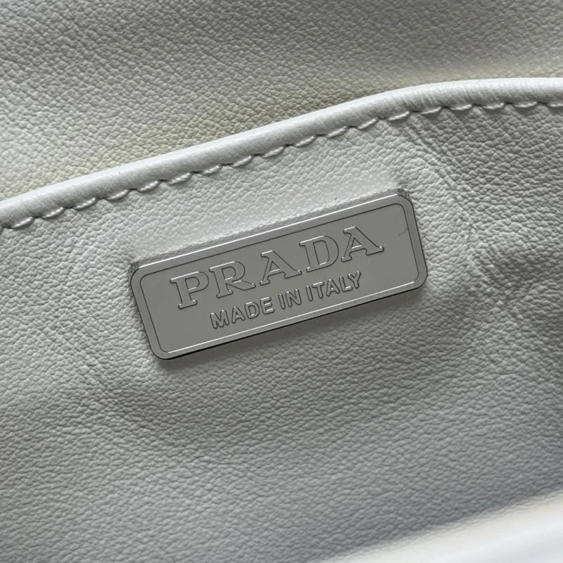 Prada Bucket Bags Minimalist 45210