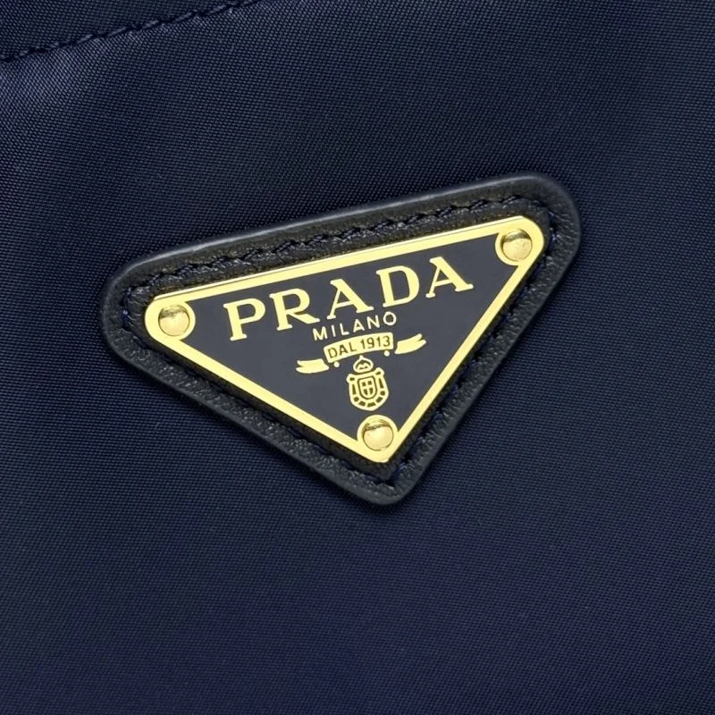 Casual Prada Bucket Bags 45247