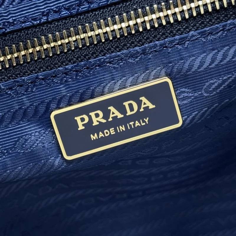 Casual Prada Bucket Bags 45247