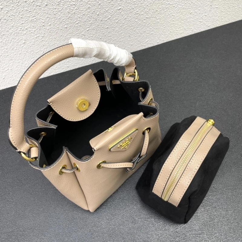 Prada Bucket Bags Supportive 83194