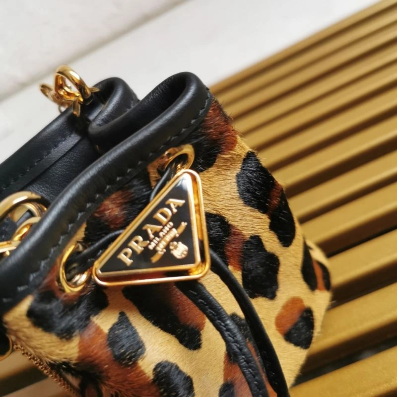 Prada Bucket Bags FlexibleFit 60681