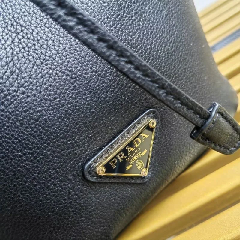 Prada Bucket Bags Versatile 45064