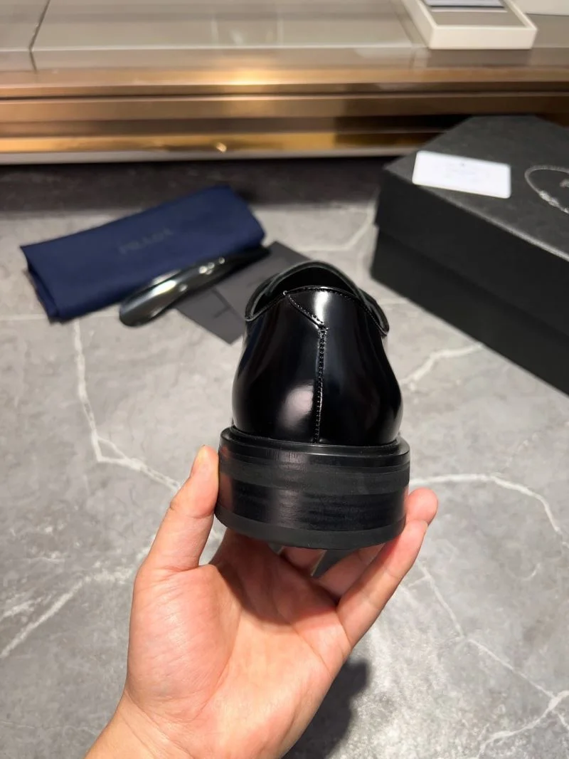 Prada Business Shoes Premium 35736