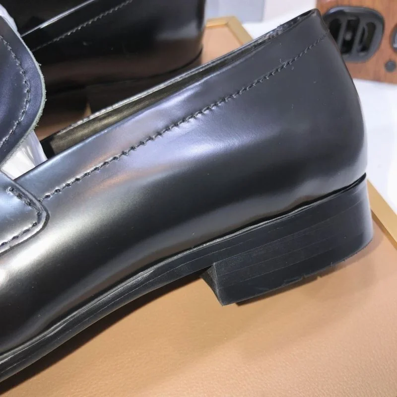 Versatile Prada Business Shoes 35732