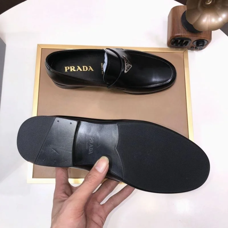 Versatile Prada Business Shoes 35732